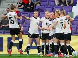 哈哈 笑疯！威少：今天摔成残废，也绝不让你进球